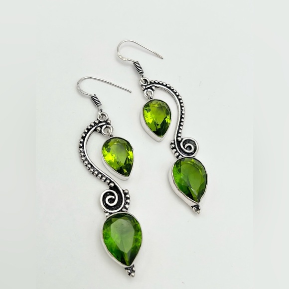 PERIDOT EARRINGS - Picture 13 of 13